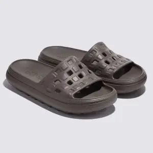 [반스](센텀시티점)VANS 반스 MTE 슬라이드-온 VR3쿠시 VN000CW09JC