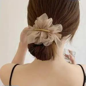 곡선라인 쉬폰 플라워 집게 클립핀 그레이