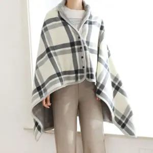 [베스트TOP100]털안감 똑딱이 망토형 무릎 담요 극세사담요 캠핑담요