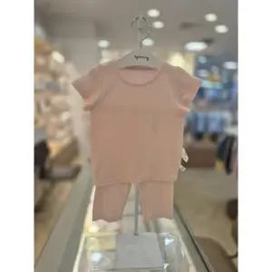 [아가방]아가방 세이브존03 아가방 핑크 슈크림 인견 반소내의세트 AQ01S357613