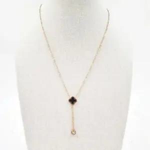 [생활] 목걸이 여자 체인 선물 펜던트 써지컬스틸 크로바