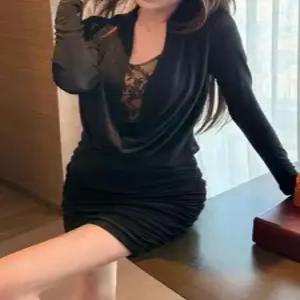 원피스 터틀넥 가슴 직각 어깨 힙업 천금파티 레이스 셔링 ible1