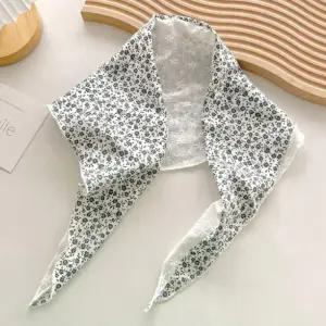 [신상오픈런]레이어드 연노랑 여성 플라워 봄스카프 꽃레이스 (30366554)