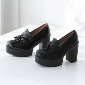 여성킬힐 여성 키높이 통굽 힐 태슬 로퍼 펌프스힐 가보시힐