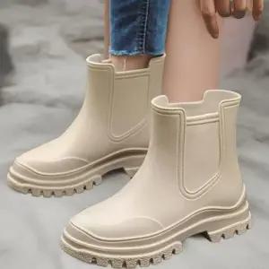 [신상오픈런]여성 여름 방수 청키솔 심플 컬러 숏 레인부츠 (35830009)