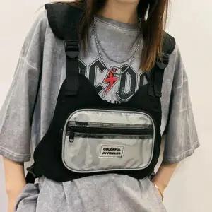 테크웨어 조끼가방 캐쥬얼 체스트백(블랙) 스포츠