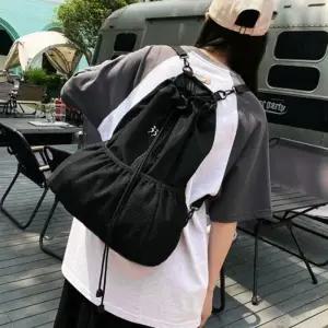 [신상오픈런]발레코어 스트링 아메카지 캐쥬얼 셔링 버클백팩 천배낭 (30488581)