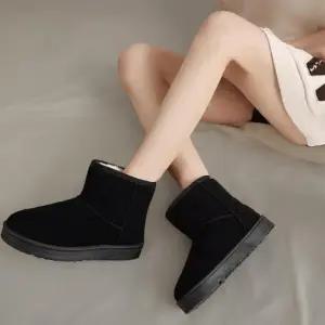 [신상오픈런]여성용 겨울 방한 부츠 블랙 그레이 털안감 숏 (35830010)