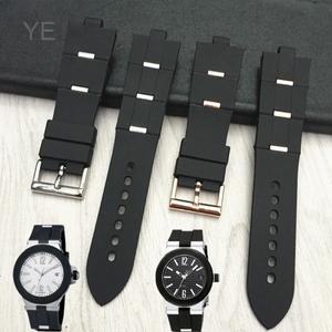 볼록한 인터페이스가 있는 불가리 고무 시계 스트랩 남성용 및 여성용 부드럽고 편안한 액세서리 22x8mm