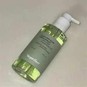 [셀러허브][웰빙창고] 비건이펙트 약산성 청보리 젤클렌저 205ml 2개 (S39349864)