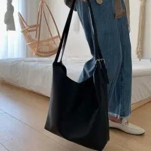 [패션] 여자핸드백크로스백 보세 오피스룩직장인가방 여대생 데일리백여성숄더백 봄