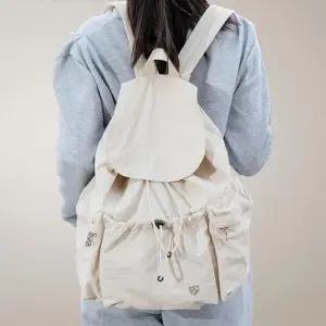 [신상오픈런]여성용 나일론 백팩 학생용 조절 스트랩 캐주얼 가방 (37006357)