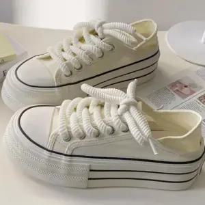 여성 귀여운 굵은 스트랩 플랫폼 심플 통굽 데일리 운동화 뮬