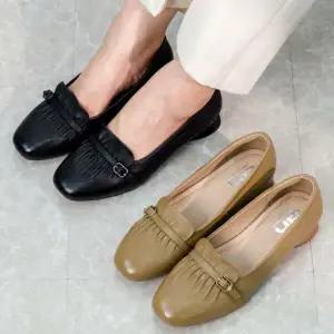 여자 라운드토 코지 두꺼운굽 클래식 로퍼