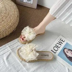 [신상오픈런]리본슬리퍼 진주 발레코어 라탄 여름휴양룩 쉬폰 (30546401)