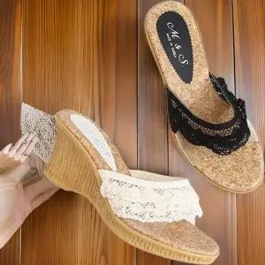 [신상오픈런]여성 여름 레이스 웨지 통굽 샌들 (32331263)