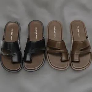 [신상오픈런]여성 블랙 베이지 발가락 무광 플랫 샌들 슬리퍼 (39187569)