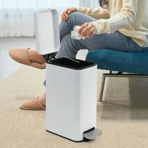 [하프클럽/셀러허브]리빙캔 슬림 무소음 페달 휴지통 틈새 스텐 쓰레기통