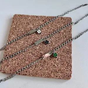 [콩심팥심]자체제작 팔찌 클로버 행운 럭키 네잎클로버 써지컬 데일리 남녀