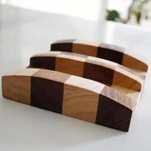 [하프클럽/셀러허브]나무 도마 거치대 사각 체크무늬 도마꽂이 수납 정리