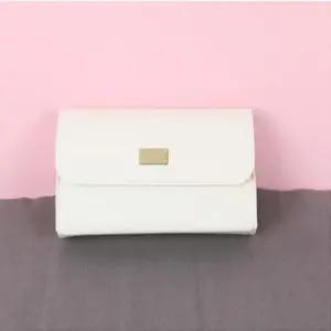 크로스 체인줄 정장 하객룩 핸드백 가방 아이보리