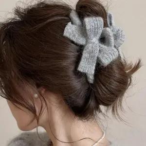 [신상오픈런]리본머리핀 겨울 여성스러운 니트집게핀 (30094184)