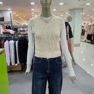 시슬리/애플아울렛/직수입 크롭 니트 베스트 3F-106NM103Y