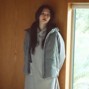 [스노우피크]랜드 여성 후드 경량 다운 자켓 S25WWGDJ51_s