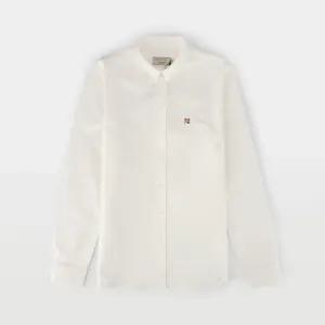 메종키츠네 폭스 헤드 패치 클래식 셔츠 DW00407WC0003 WH