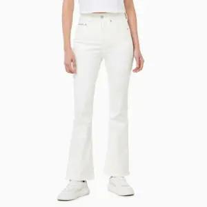 [롯데백화점]캘빈클라인 여성 하이라이즈 플레어 데님 47F746G