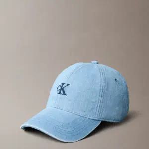 [롯데백화점]캘빈클라인 남녀공용 스몰 모노그램 볼캡(4G5003G-VHJ)