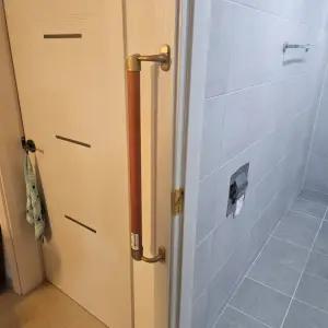 [일반구매] 국산 60cm ASH-108 침대 문틀전용 원목 안전손잡이 보조손잡이 안전바 계단 현관 핸드레일