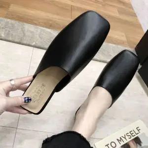 스퀘어 IG580795 슬립온 뮬 사각앞코 블로퍼 여성 3컬러 슬리퍼