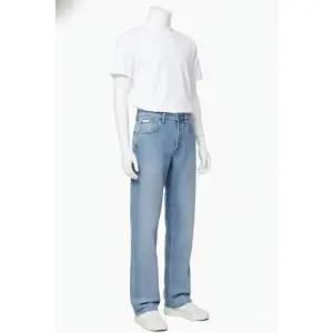 캘빈클라인 진 남성 90s 스트레이트핏 라이트블루 텐셀 청바지 4RB948G 385316