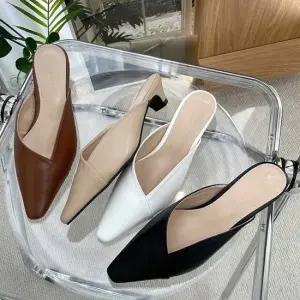 언발란스 사선 절개라인 미들굽 스틸레토힐 뮬 블로퍼 뮬 블로퍼 뮬슬리퍼 뮬스니커즈