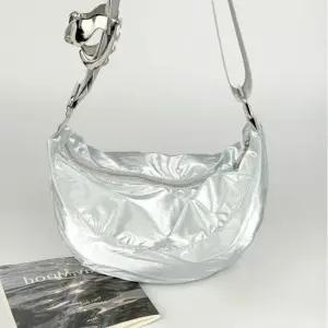 여성 3컬러 소지품 보관 데일리 셔링 호보백 숄더백 셔링백 스타일리쉬가방 패션가방