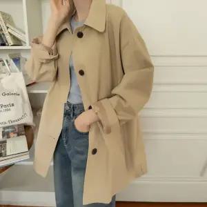 모먼 여유핏 하프 트렌치 자켓