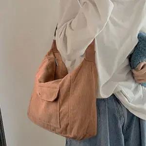 스트랩크로스백 빅포켓 코듀로이 숄더 크로스백 여자 데일리 가방