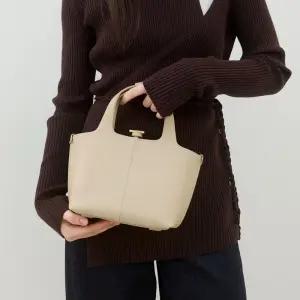 아뜰리에 드 루멘 PANIER PETIT BAG EGG BEIGE 3424399 414286