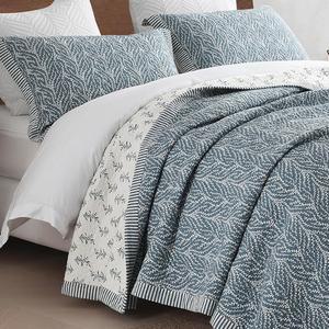 사흐카사 퀼트 세트 킹 사이즈, 100% 면 퀼트 침구 세트 침대 스프레드, 식물 패턴 솔리드 컬러 시크 경량 퀼트 이불, 화이트 / 그레이시 블루, 올 시즌, 3피스