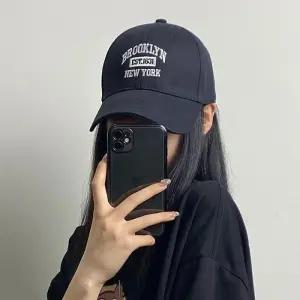 여성 영문 레터링 스트랩 디자인 컬러 볼캡 CAP50