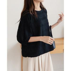 티앤허그 로맨틱 레이스 블라우스 가오리핏 여성 티셔츠