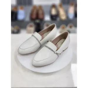 [하프클럽/] 세이브존05 천연양가죽 2CM 줄보석 포인트 로퍼 빅사이즈 LCWD38U51