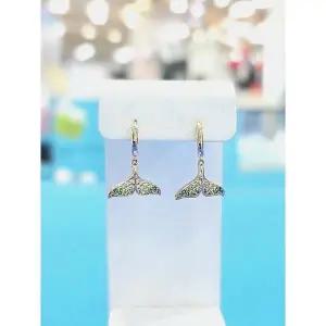 [하프클럽/ 주얼리] 세이브존05 Pretty 고래 꼬리 귀걸이 RD23030267