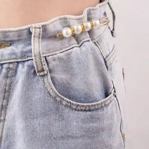 [에이치플러스몰]TC2 여성용 바지 치마 허리둘레 조절 진주 핀 브로치