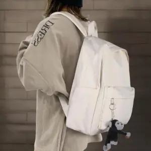 [신상오픈런]여학생용 경량 캔버스 백팩 키링 포인트 캐주얼 가방 (39535396)