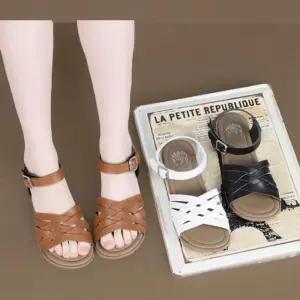 [신상오픈런]여성 여름 크로스 스트랩 글래디에이터 샌들 (36232554)