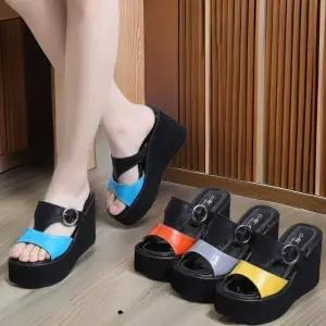 [신상오픈런]여성 미용실 빅버클 키높이 통가보시 샌들 (32331262)