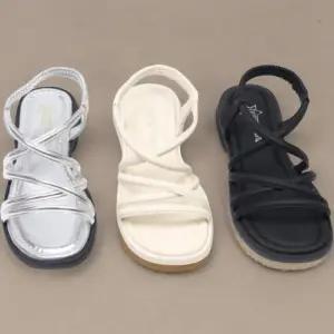 [신상오픈런]여성 여름 심플 스트랩 글래디에이터 캐주얼 샌들 (39187550)