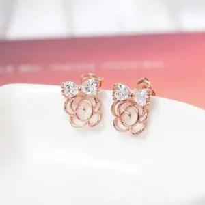 기본귀걸이 골드필드 핀 큐빅 리본 장미 로즈 일자침 귀걸이 14K